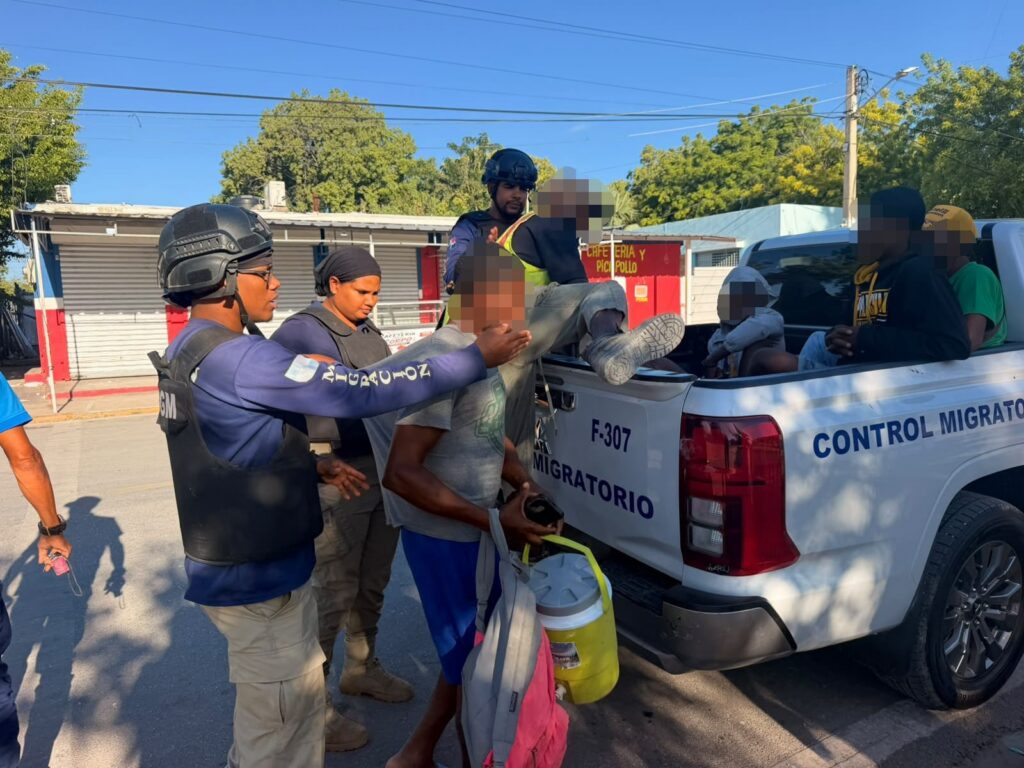 Migración reporta 1,140 extranjeros detenidos;  524 en el Norte, 400 en el Sur y 216 el Este